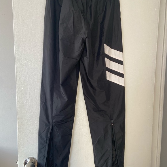 Adidas sweatpants - Picture 2 of 5